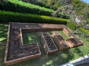 Huerto a medida en estructura con traviesas ecológicas